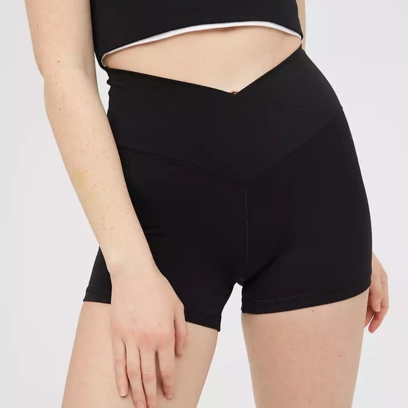 Aerie OFFLINE Real Me High Waisted Crossover 3” Shortie - Picture 6 of 6